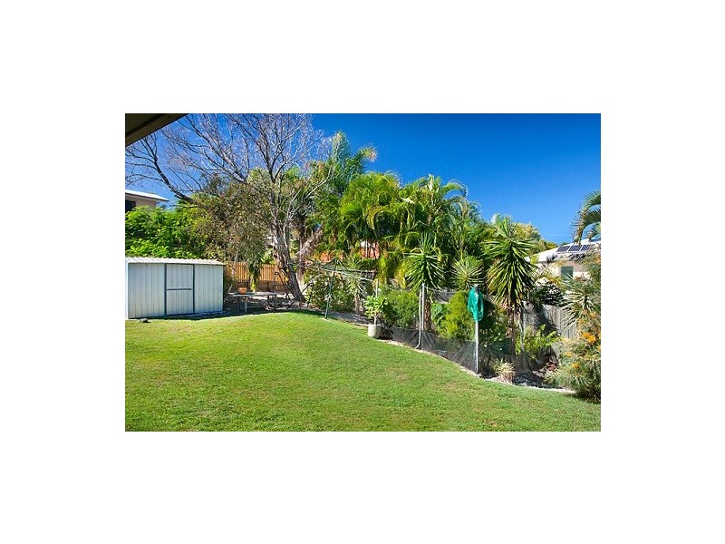 4 Intrepid Place, Sunrise Beach QLD 4567