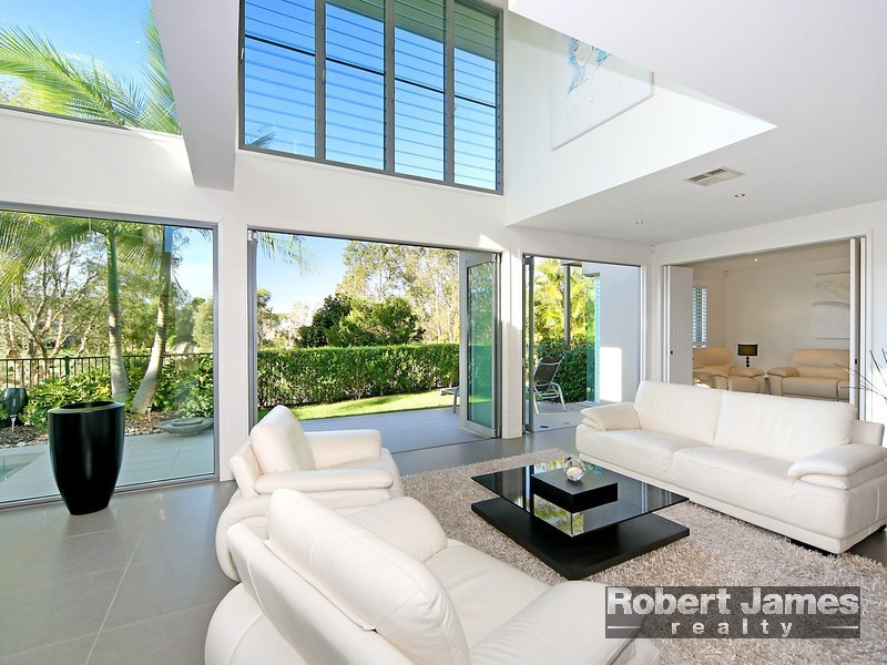 60/114 Peregian Springs Drive, Peregian Springs QLD 4573