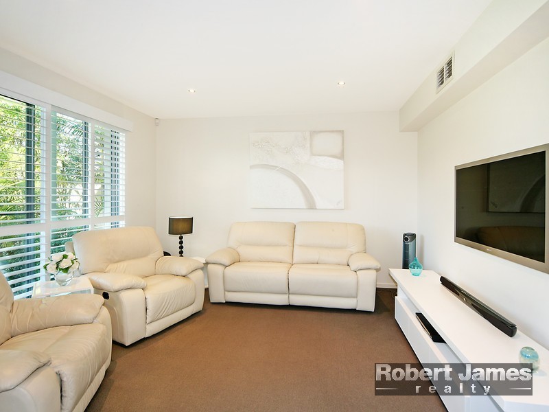 60/114 Peregian Springs Drive, Peregian Springs QLD 4573