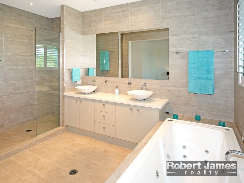 60/114 Peregian Springs Drive, Peregian Springs QLD 4573