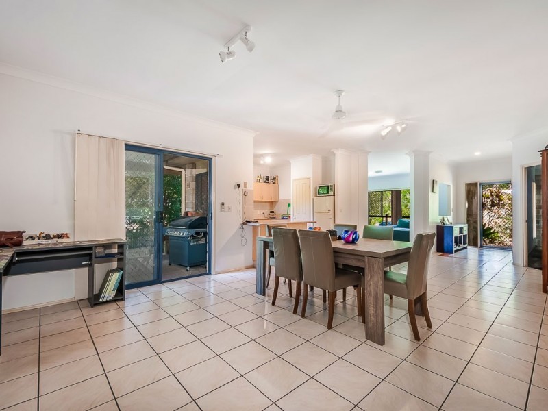 2 Cooba Place, Noosaville QLD 4566