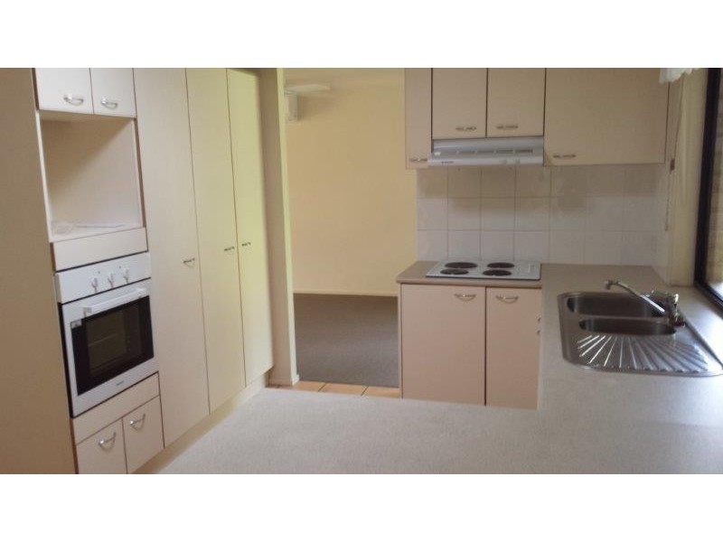 8 Tulipwood Street, Noosaville QLD 4566