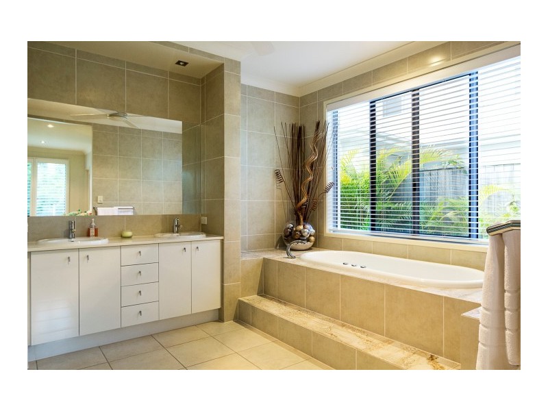 28 Sandhurst Crescent, Peregian Springs QLD 4573