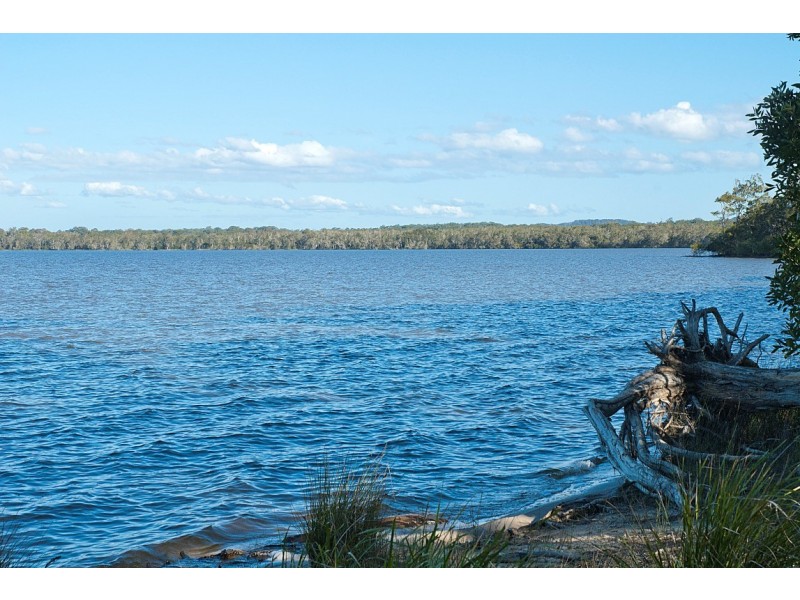 37 Lake Weyba Drive, Weyba Downs QLD 4562