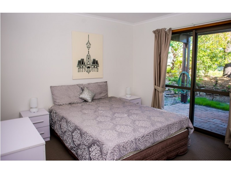 16 Banksia Ave, Noosa Heads QLD 4567