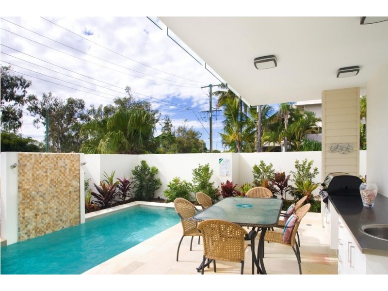 2/181 Gympie Terrace, Noosaville QLD 4566