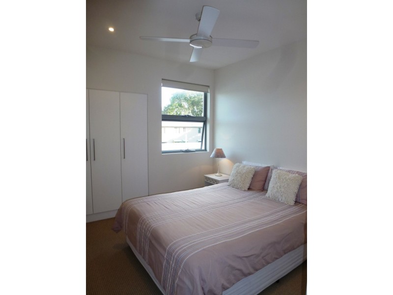2/181 Gympie Terrace, Noosaville QLD 4566