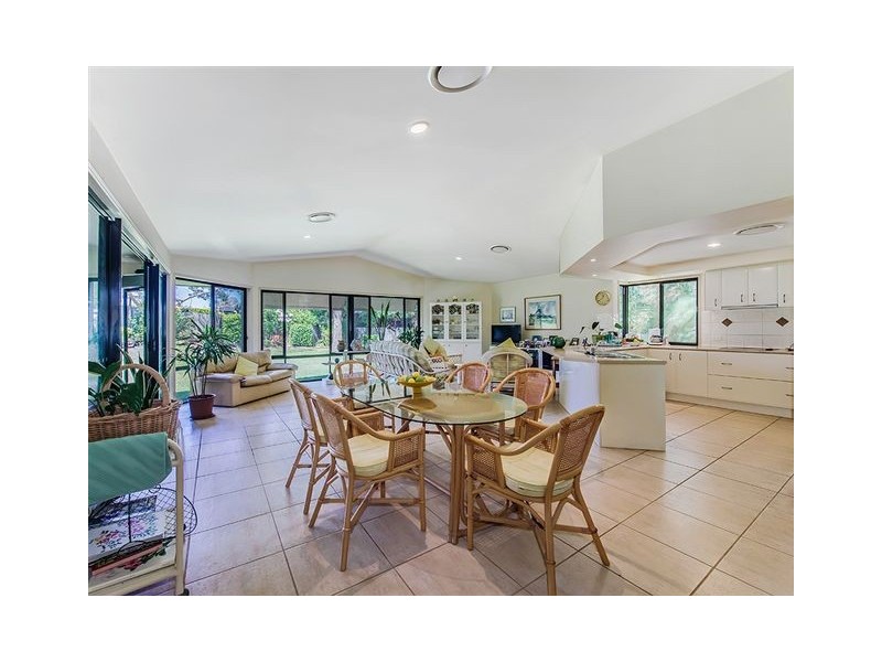 2 Noosa Banks Drive, Tewantin QLD 4565