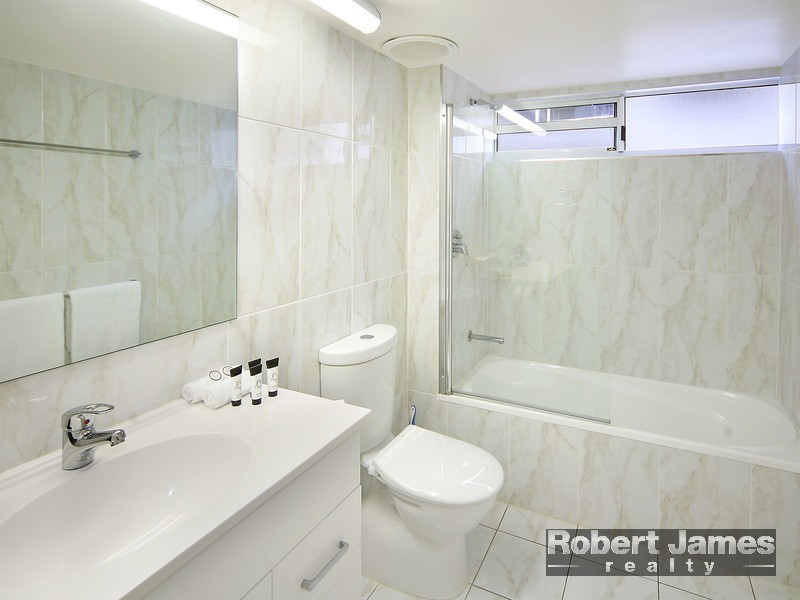 6/20 Edgar Bennett Avenue, Noosa Heads QLD 4567