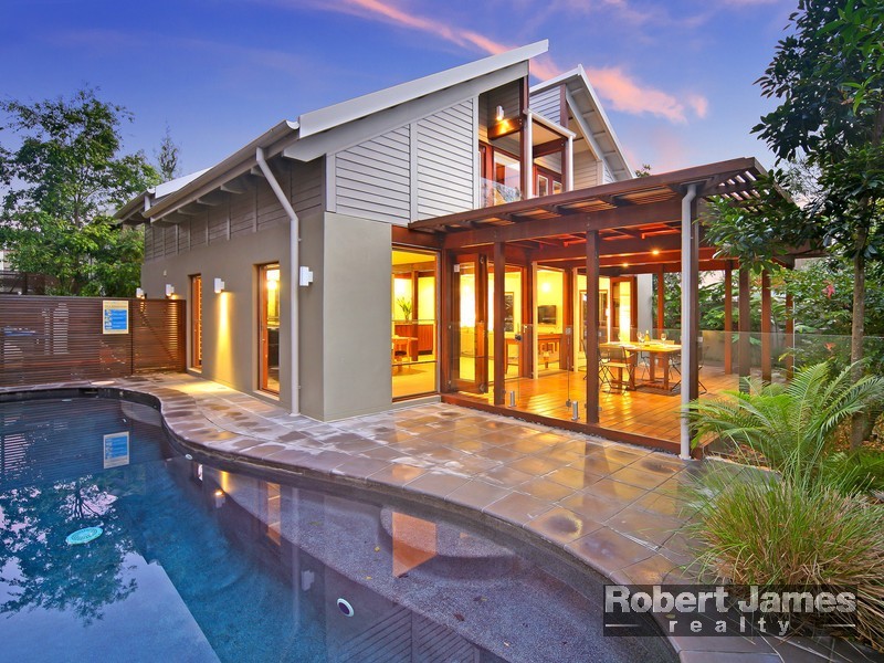 9 Wild Apple Court, Noosa Heads QLD 4567