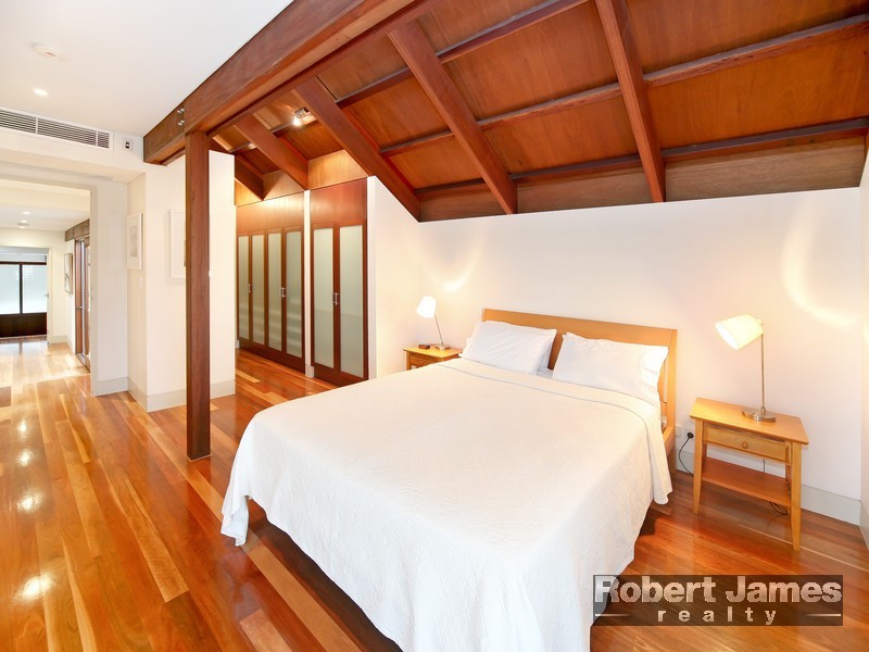 9 Wild Apple Court, Noosa Heads QLD 4567