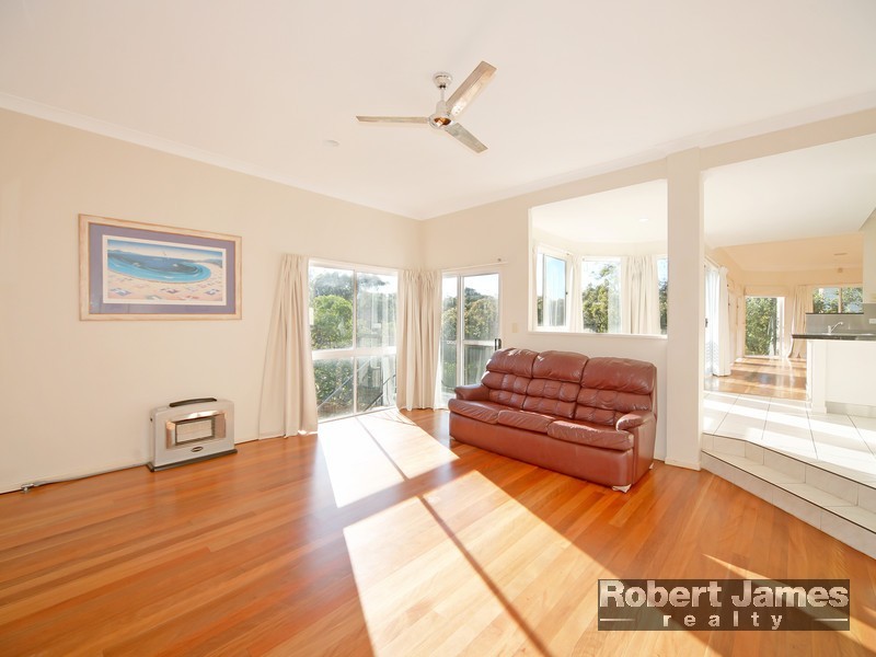 12 Freedom Place, Sunrise Beach QLD 4567