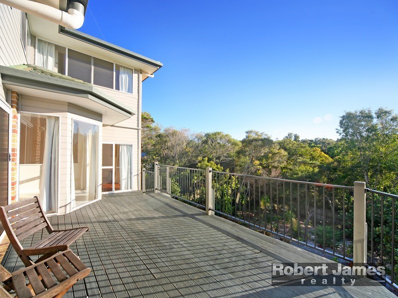 12 Freedom Place, Sunrise Beach QLD 4567