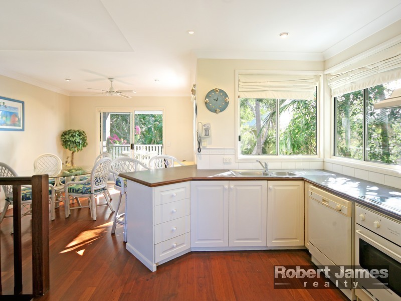 2/23 Hill Street, Sunshine Beach QLD 4567