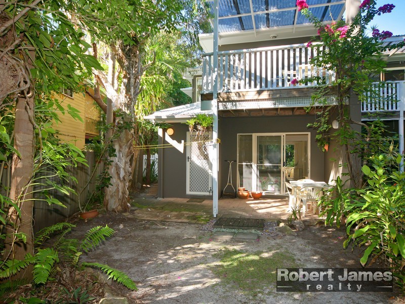 2/23 Hill Street, Sunshine Beach QLD 4567