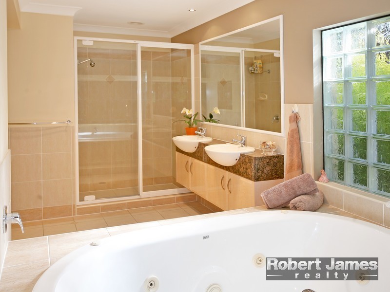 61 Beddington Road, Doonan QLD 4562