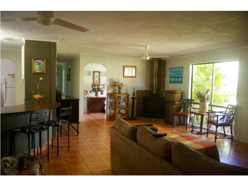 25A Jirrima Crescent, Cooroibah QLD 4565