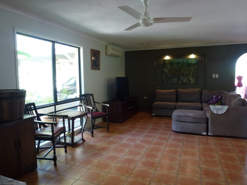 25A Jirrima Crescent, Cooroibah QLD 4565