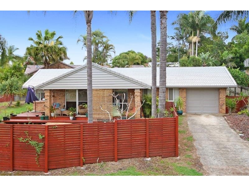 24 Woolumba Street, Tewantin QLD 4565