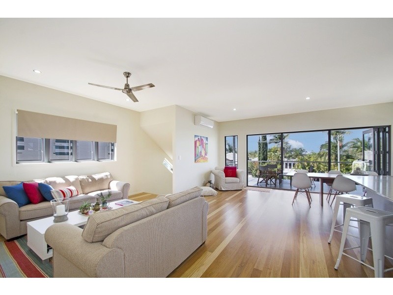 12 Hendry Street, Tewantin QLD 4565