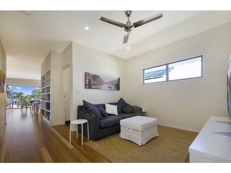 12 Hendry Street, Tewantin QLD 4565