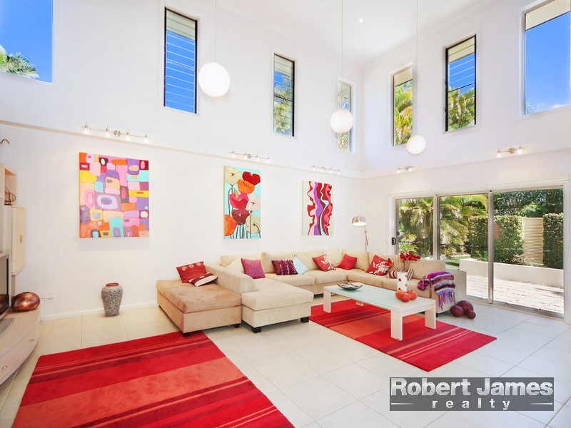 20 Myles Street, Tewantin QLD 4565