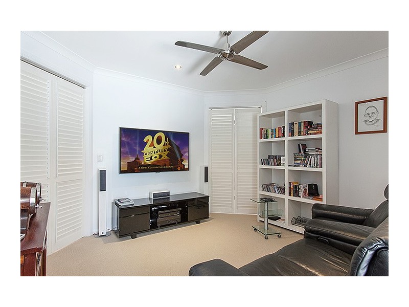 8 Lakeside Drive, Peregian Springs QLD 4573