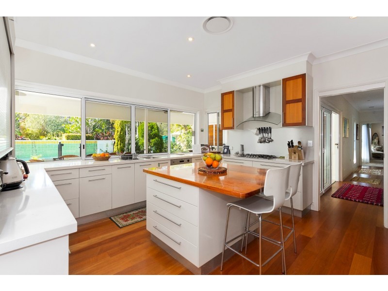 50 Devonstone Drive, Cooroibah QLD 4565