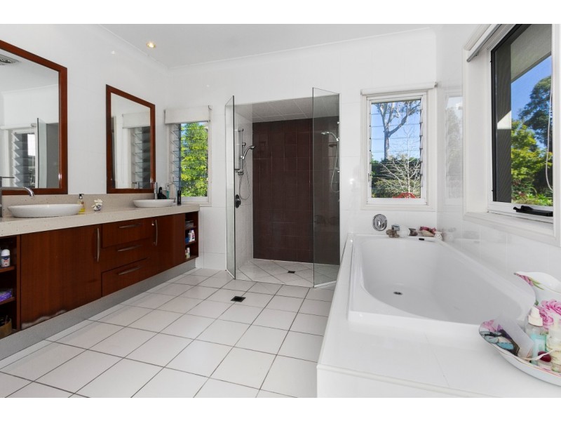 50 Devonstone Drive, Cooroibah QLD 4565