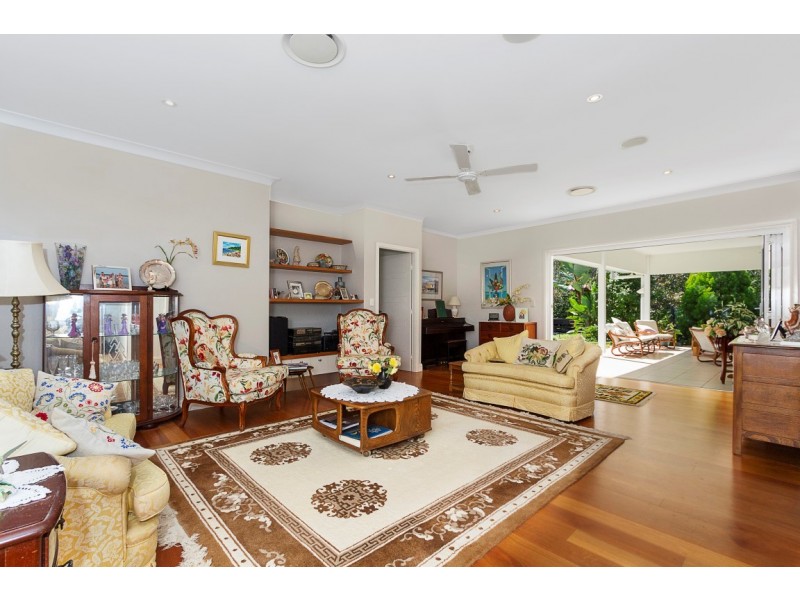 50 Devonstone Drive, Cooroibah QLD 4565