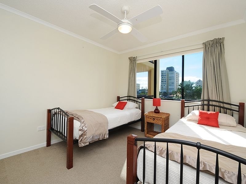4/6 Mari Street, Alexandra Headland QLD 4572
