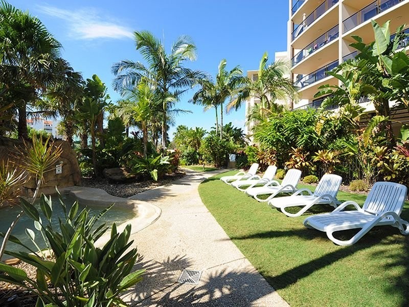 4/6 Mari Street, Alexandra Headland QLD 4572