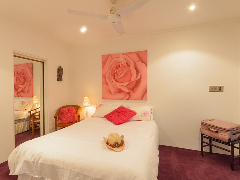 116 Lone Hand Rd, Eumundi QLD 4562