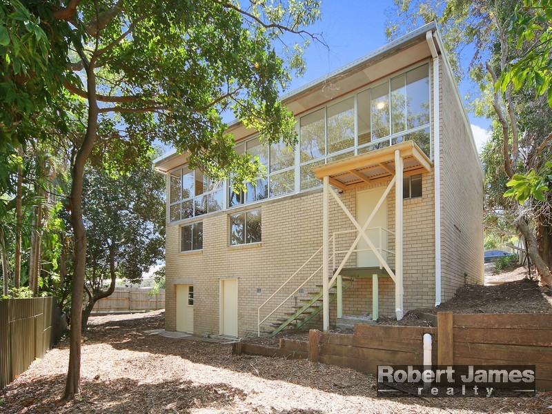 4 Oak Street, Sunshine Beach QLD 4567