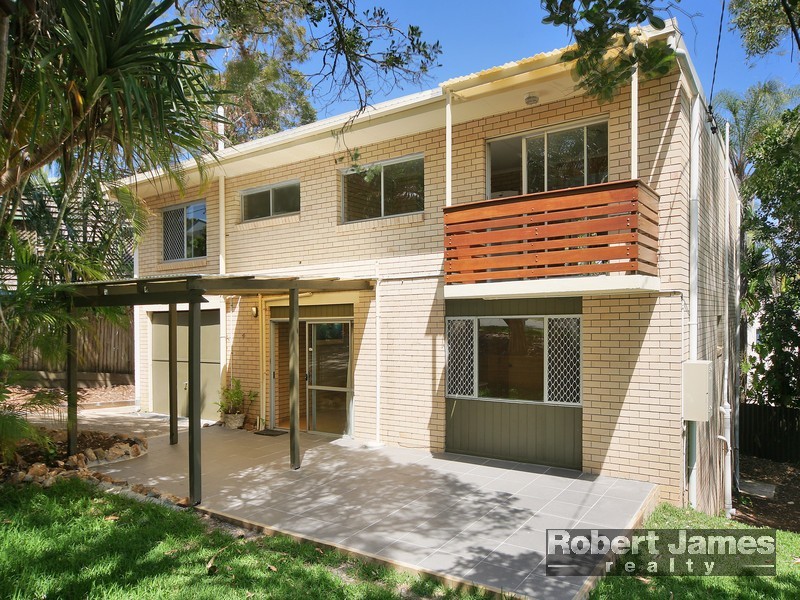 4 Oak Street, Sunshine Beach QLD 4567