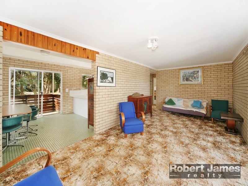 4 Oak Street, Sunshine Beach QLD 4567