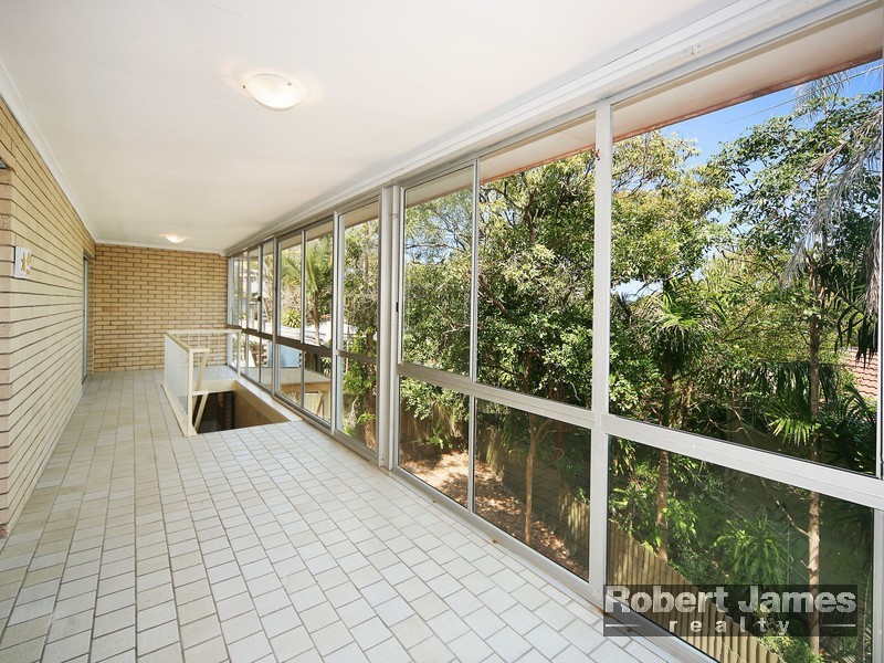 4 Oak Street, Sunshine Beach QLD 4567