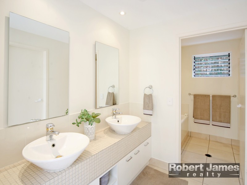 16 The Quarterdeck, Noosa Heads QLD 4567