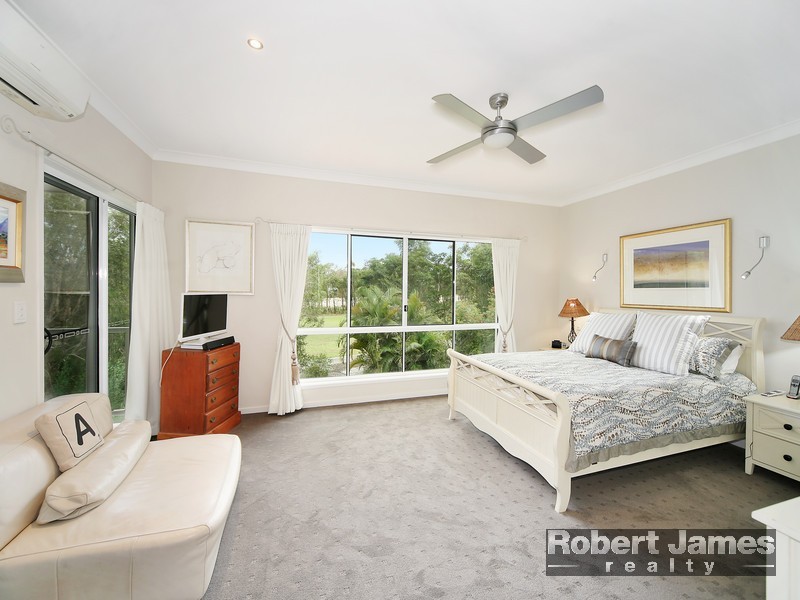8 Greenside Court, Peregian Springs QLD 4573