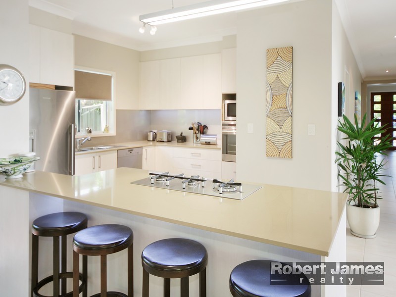 8 Greenside Court, Peregian Springs QLD 4573