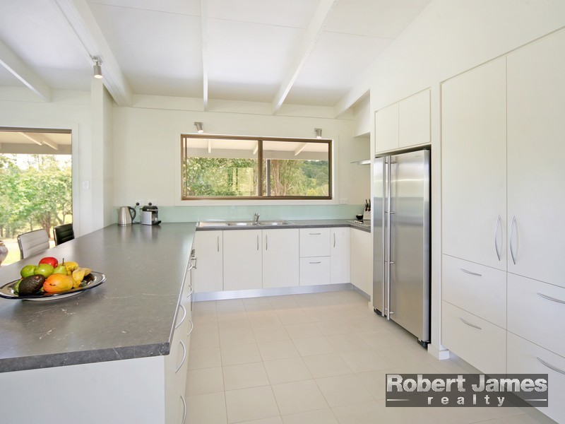 6 Fleetwood Road, Eumundi QLD 4562