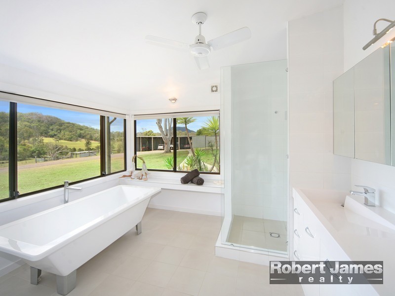 6 Fleetwood Road, Eumundi QLD 4562
