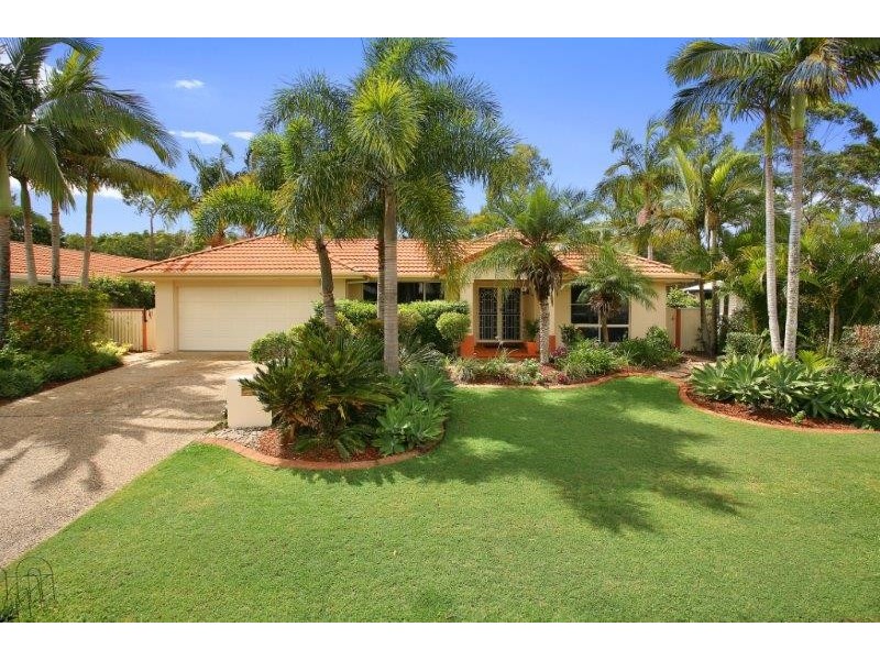 9 Sternlight Street, Noosa Waters QLD 4566