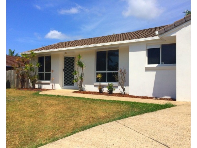 5 Lindrick Court, Tewantin QLD 4565