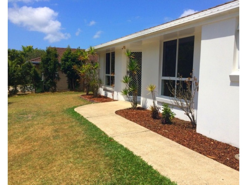5 Lindrick Court, Tewantin QLD 4565