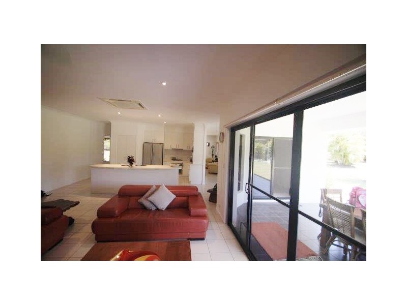 5 Whipbird Place, Doonan QLD 4562