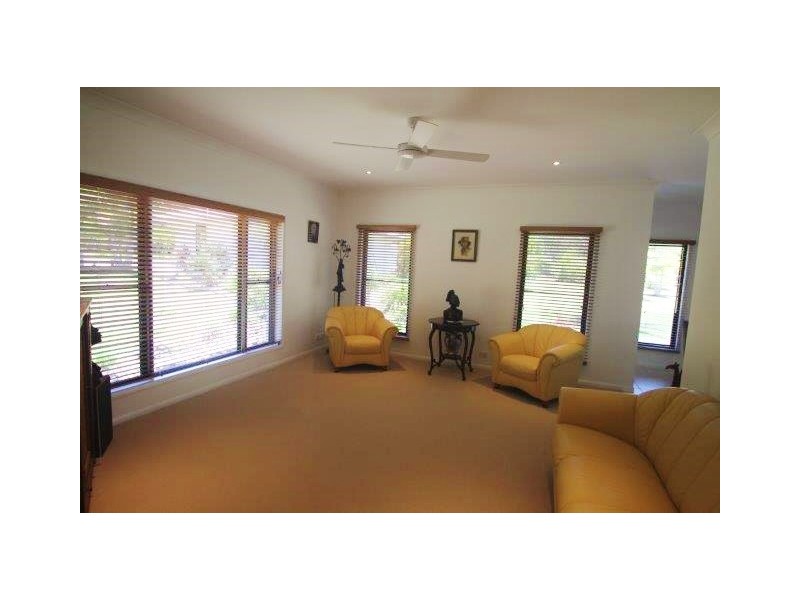 5 Whipbird Place, Doonan QLD 4562