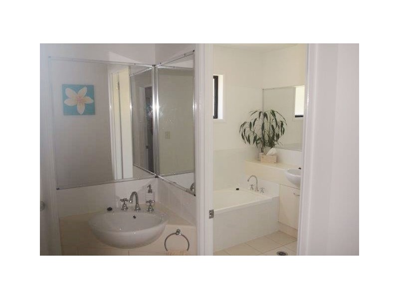 5 Whipbird Place, Doonan QLD 4562