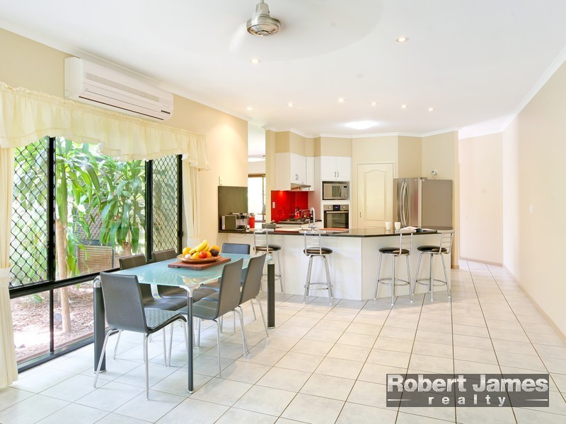 10 Craigslea Court, Cooroibah QLD 4565