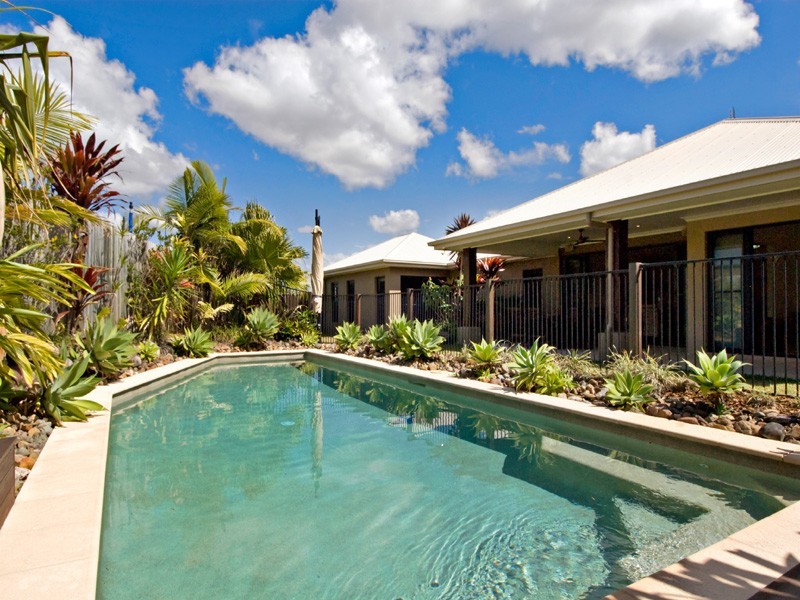 8 Shoal Court, Peregian Springs QLD 4573